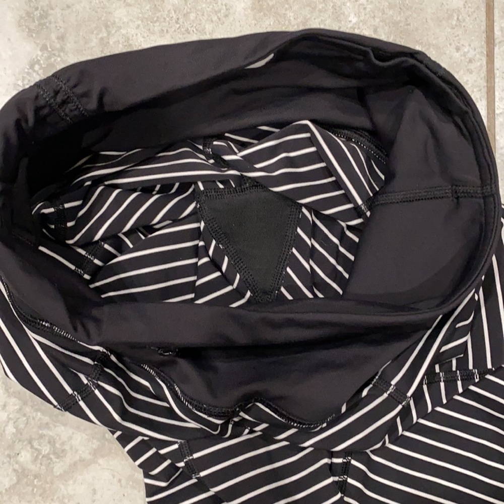 LULULEMON Runday Crop Legging Parallel Stripe RARE - Picture 12 of 12
